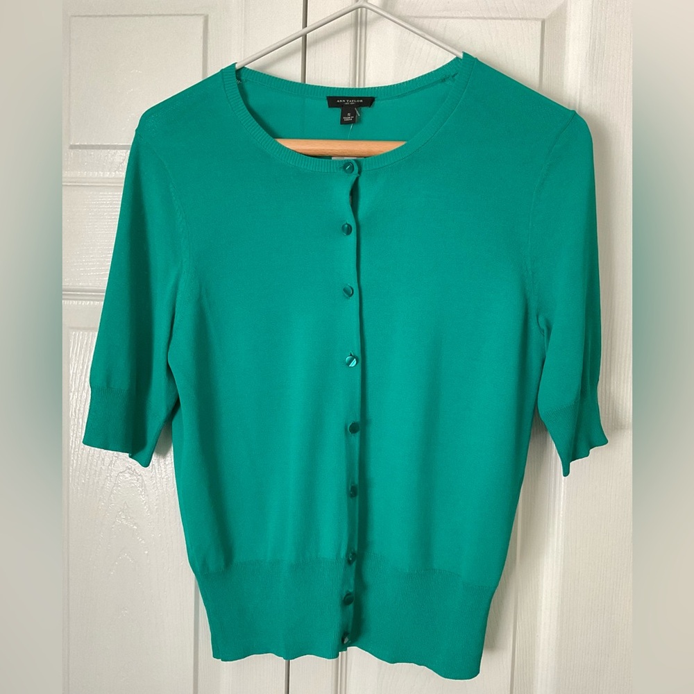 Ann Taylor Short Sleeve Emerald Green Summer Cardigan Size S NWT
